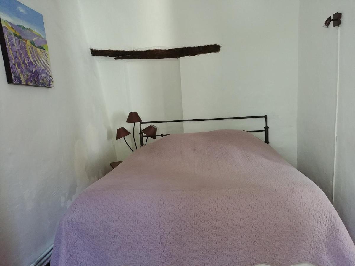 Gite Pilpoil Sault-de-Vaucluse Rom bilde